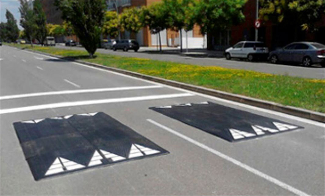 Imatge pels mitjans: Arreglar els sots de dos carrers