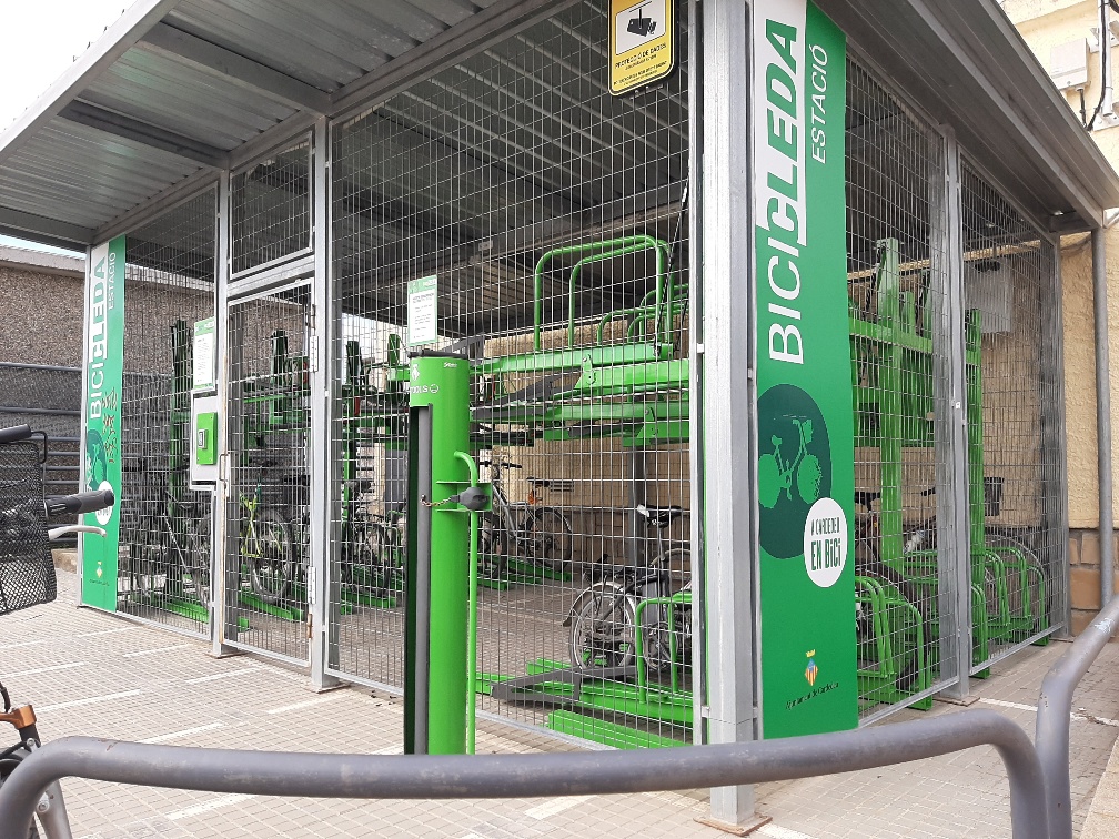 Imatge pels mitjans: Aparcament per a Bicicletes i vehicles de mobilitat personal a les estacions d&#39;Ocata i el Masnou